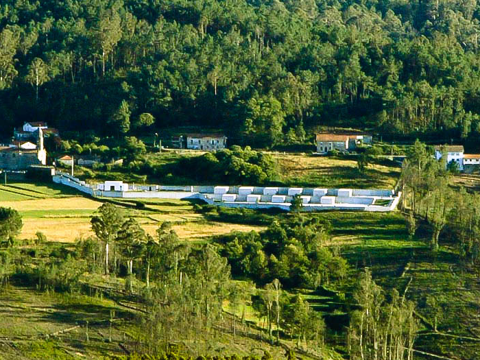 Cementerio parroquial de Roo