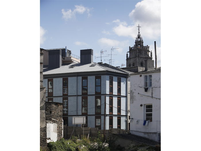 Edificio en Rúa Falcón (Lugo)